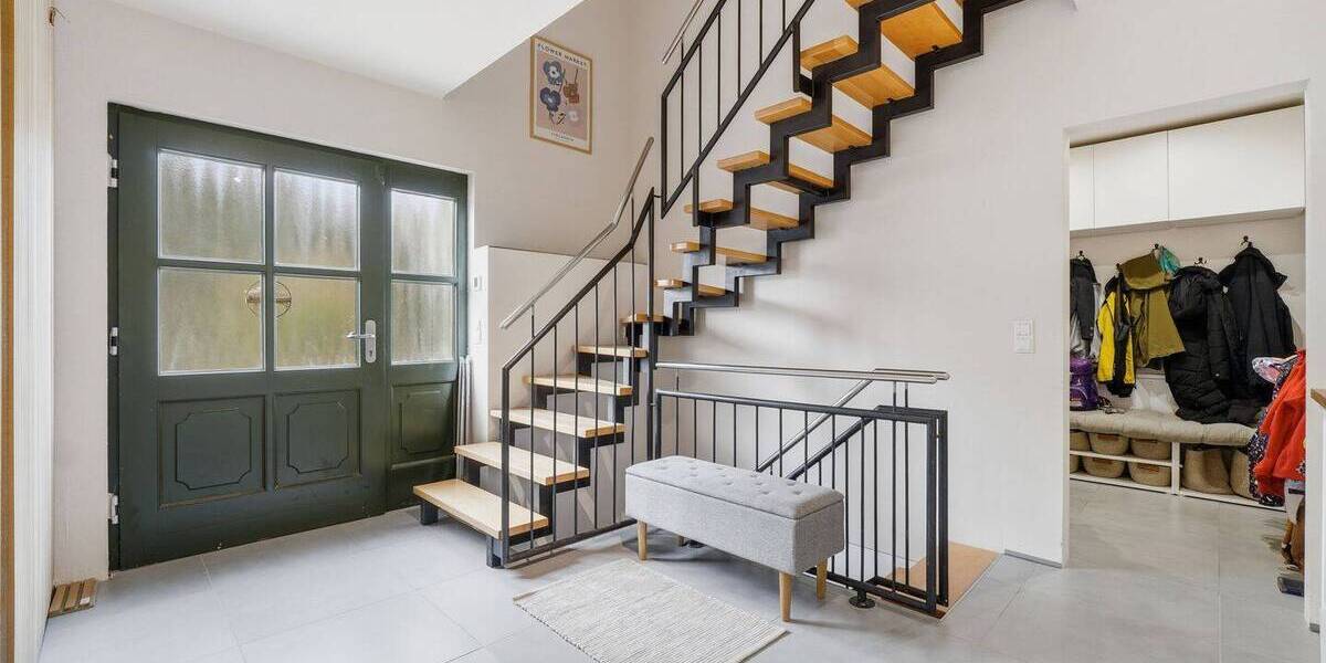 Einfamilienhaus Bonn Brüser Berg - 7 Zimmer, 220 m&sup2;, 525.000&euro; | Angebot:26043634