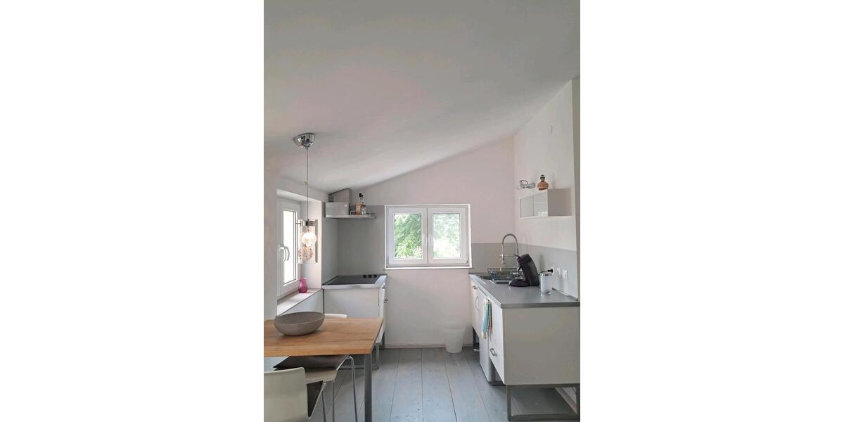 Dachgeschoßwohnung Bonn Poppelsdorf - 1 Zimmer, 32 m&sup2;, 780&euro; | Angebot:25843825