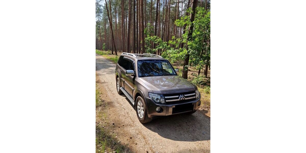 Mitsubishi Pajero 187.000 km 15.500 &euro; Brühl 50321
