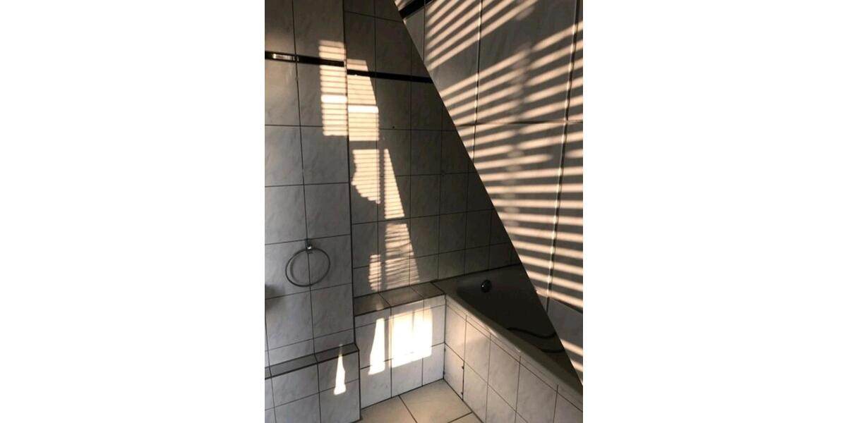 Dachgeschoßwohnung Köln Kalk - 2 Zimmer, 65 m&sup2;, 1.170&euro; | Angebot:24343999