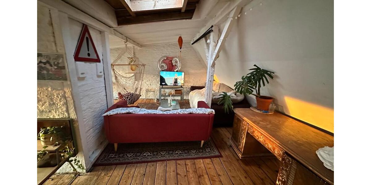 Etagenwohnung Köln Innenstadt - 1 Zimmer, 50 m&sup2;, 100&euro; | Angebot:26670867