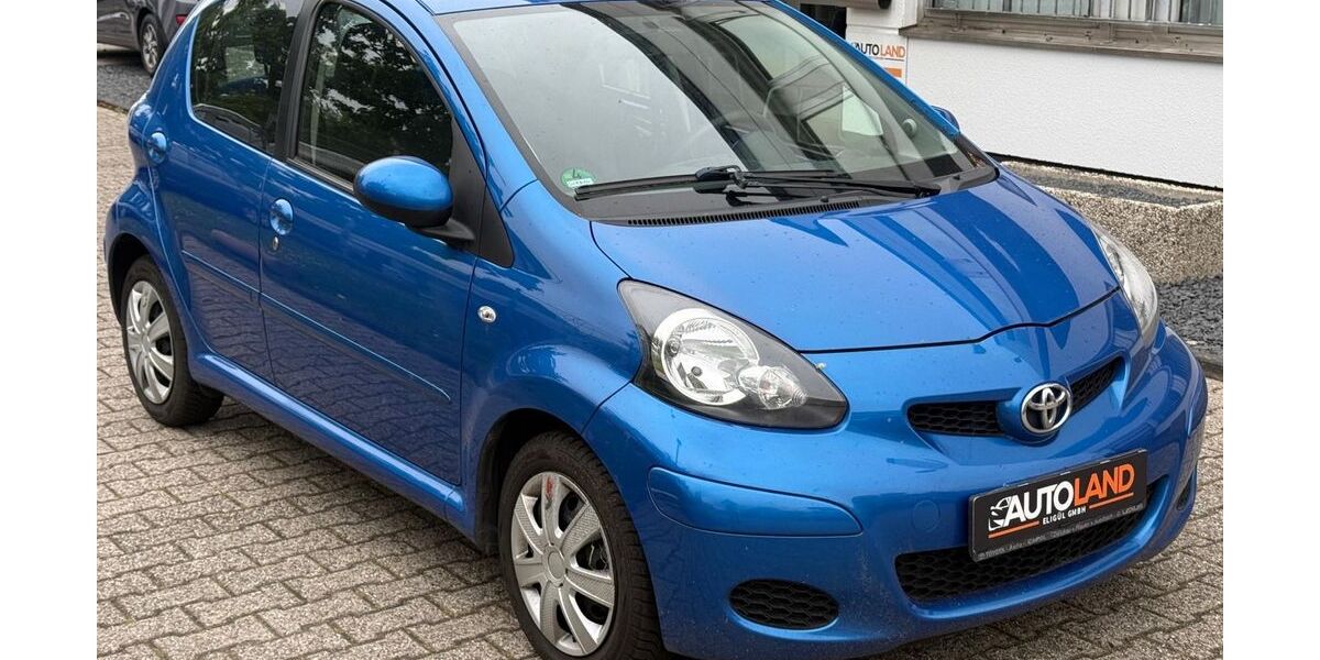 Toyota Aygo (X) 200.000 km 2.999 &euro; Troisdorf 53842