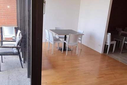 Wohnung Rösrath - 9 Zimmer, 300 m&sup2;, 4.000&euro; | Angebot:25632982