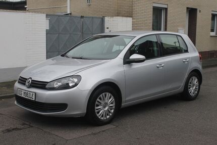 VW Golf 215.000 km 4.590 &euro; Köln 50739