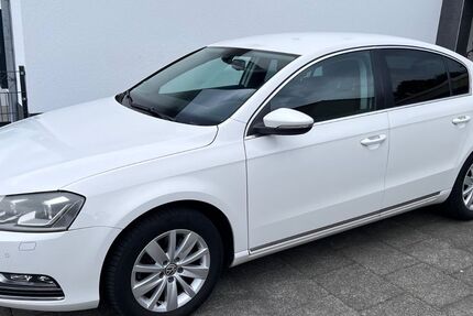 VW Passat 205.200 km 6.500 &euro; Köln 50769