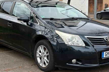 Toyota Avensis 180.000 km 6.999 &euro; Euskirchen 53879