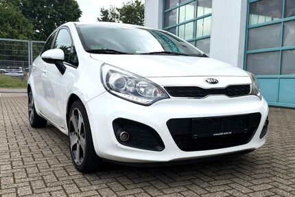 Kia Rio 114.253 km 4.990 &euro; Düren 52349