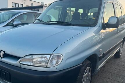 Peugeot Partner 175.000 km 1.700 &euro; Bonn 53227