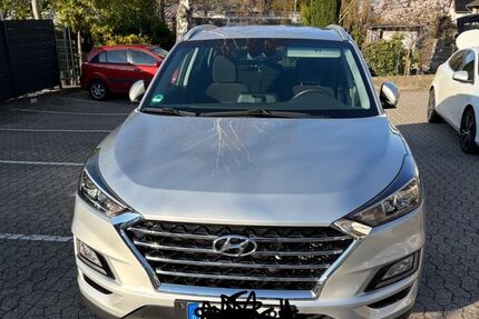 Hyundai TUCSON 80.000 km 17.800 &euro; Bornheim 53332