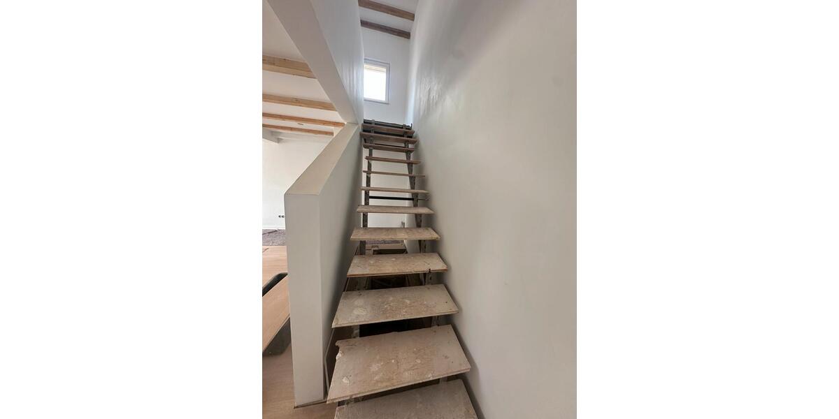 Mehrfamilienhaus, Wohnhaus Erftstadt - 3.5 Zimmer, 96 m&sup2;, 1.300&euro; | Angebot:26020624