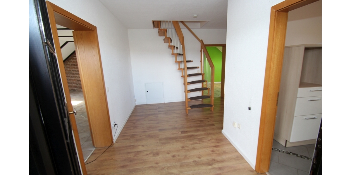 Mit 3D: Mehr Raum fürs Leben – gepflegtes Ein- Zweifamilienhaus mit vielseitigem Platzangebot in Wesseling - Einfamilienhaus Wesseling | Angebot:27350959