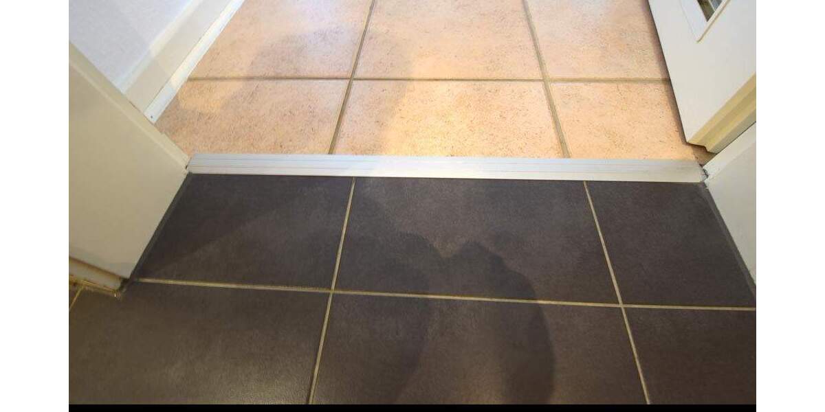 Etagenwohnung Bonn Röttgen - 6 Zimmer, 129 m&sup2;, 451.500&euro; | Angebot:25898146