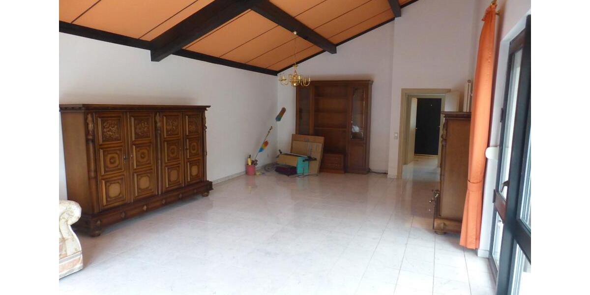 Reihenhaus Bonn Tannenbusch - 3 Zimmer, 110 m&sup2;, 425.000&euro; | Angebot:26637385