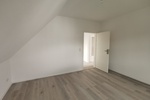 Wohlfühlwohnung mit Balkon und Einbauküche - Dachgeschoßwohnung Sankt Augustin | Angebot:26083185