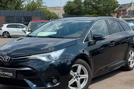 Toyota Avensis 145.899 km 10.799 &euro; Düren 52349