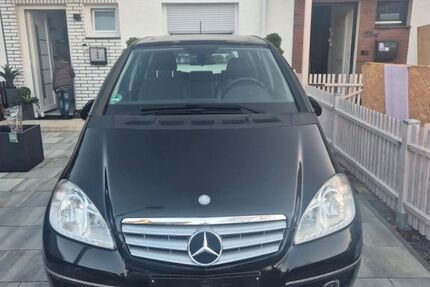 Mercedes-Benz A 160 134.000 km 4.950 &euro; Köln 51147