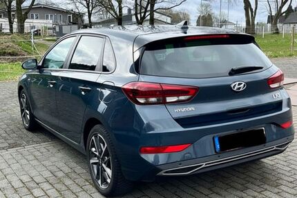 Hyundai i30 38.782 km 20.490 &euro; Köln 50676