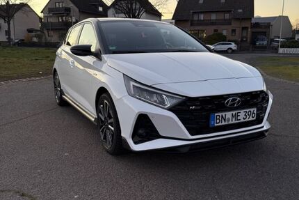 Hyundai i20 27.601 km 18.500 &euro; Bonn 53227