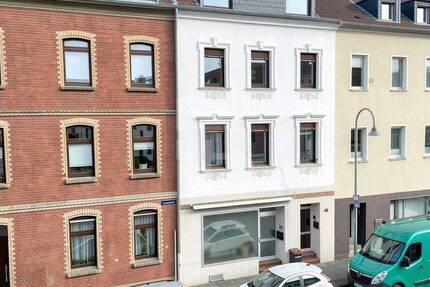 Haus Köln Flittard - 7 Zimmer, 220 m&sup2;, 759.000&euro; | Angebot:26452506