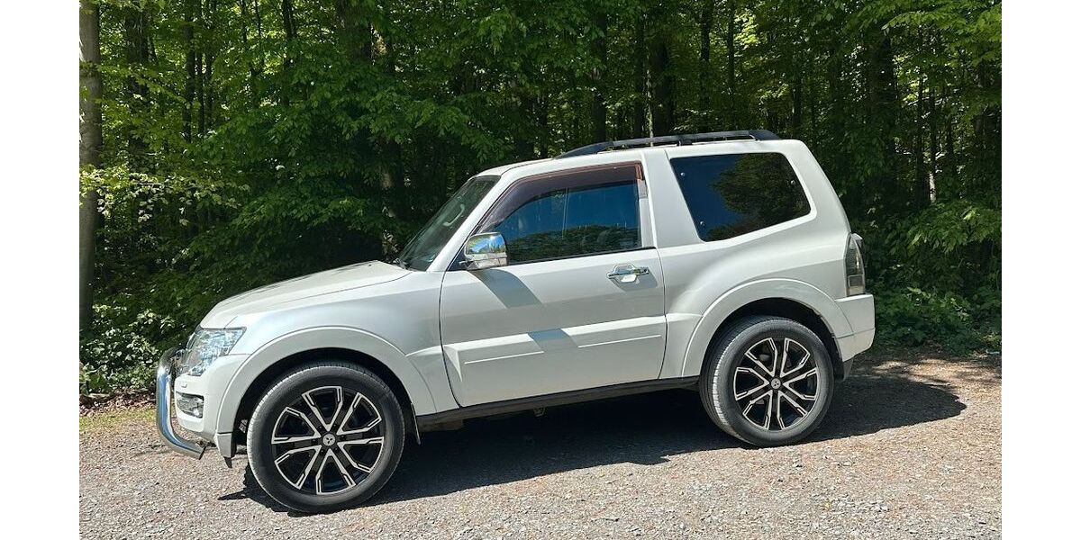 Mitsubishi Pajero 97.000 km 33.500 &euro; Siegburg (zwischen Köln und Bonn) 53721