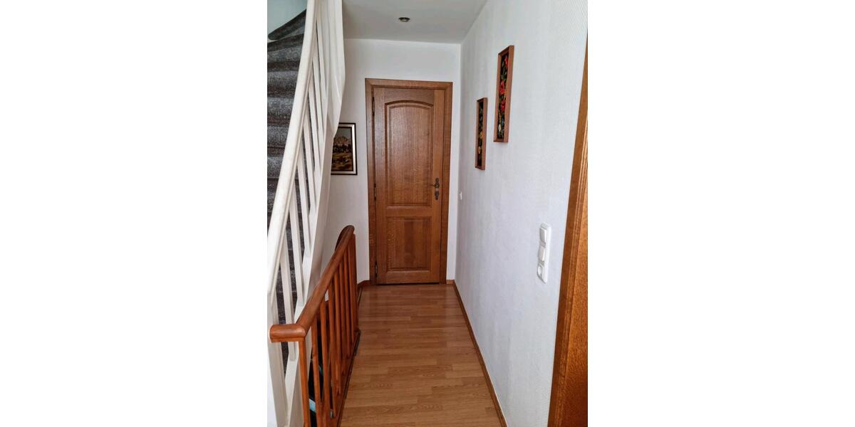 Einfamilienhaus Euskirchen - 7 Zimmer, 115 m&sup2;, 255.000&euro; | Angebot:26086582