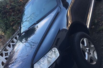 VW Touareg 240.000 km 1.900 &euro; köln 50668