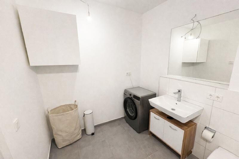 Etagenwohnung Bonn Tannenbusch - 3 Zimmer, 93 m&sup2;, 1.425&euro; | Angebot:25887562