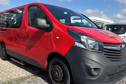 Opel Vivaro 69.000 km 15.988 &euro; Rheinbach 53359
