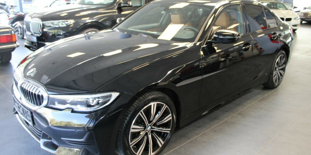 BMW 318 318d Aut. Sport Line 69.998 km 27.980 &euro; Euskirchen 53881