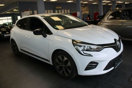 Renault Clio 28.633 km 12.980 &euro; Euskirchen 53881