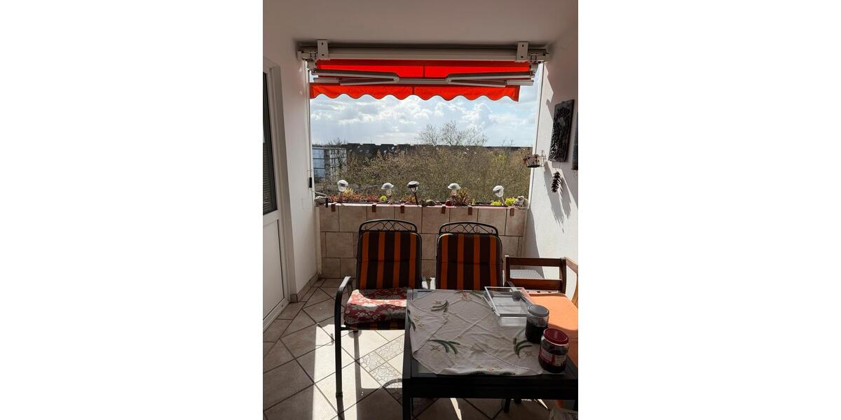 Etagenwohnung Köln Rodenkirchen - 3 Zimmer, 82 m&sup2;, 299.000&euro; | Angebot:25963360