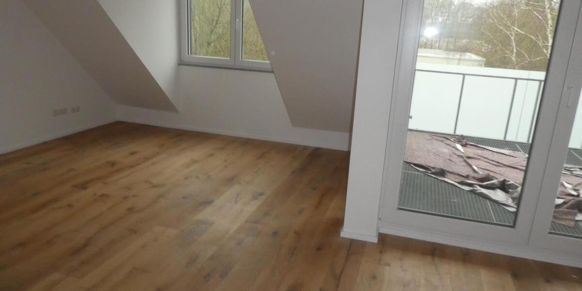 Neue helle Dachgeschoßwohnung mit moderner Heiztechnik im Energiesparhaus Bonn-Endenich - Dachgeschoßwohnung Bonn Dransdorf | Angebot:26610037