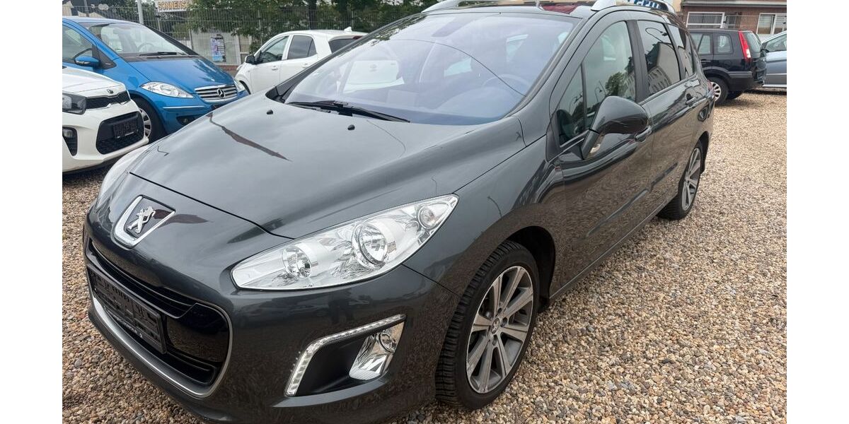 Peugeot 308 174.500 km 2.750 &euro; Leverkusen 51371