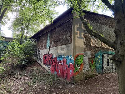 SELTENE GELEGENHEIT MIT ENTWICKLUNGSPOTENZIAL - Grundstück Köln Rodenkirchen | Angebot:26838262