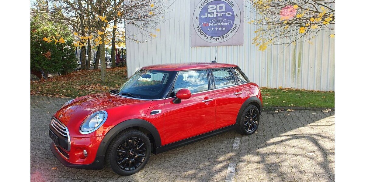 Mini ONE NAVI KLIMAAUT ROTMETALLIC PDC 5-TÜRIG 108.788 km 9.904 &euro; Köln 50858