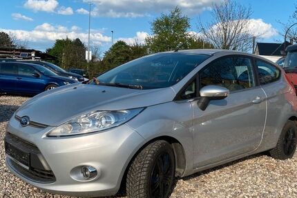 Ford Fiesta 130.000 km 3.200 &euro; Bonn 53227