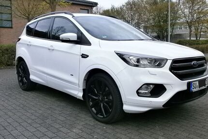 Ford Kuga 146.900 km 13.500 &euro; Troisdorf 53844