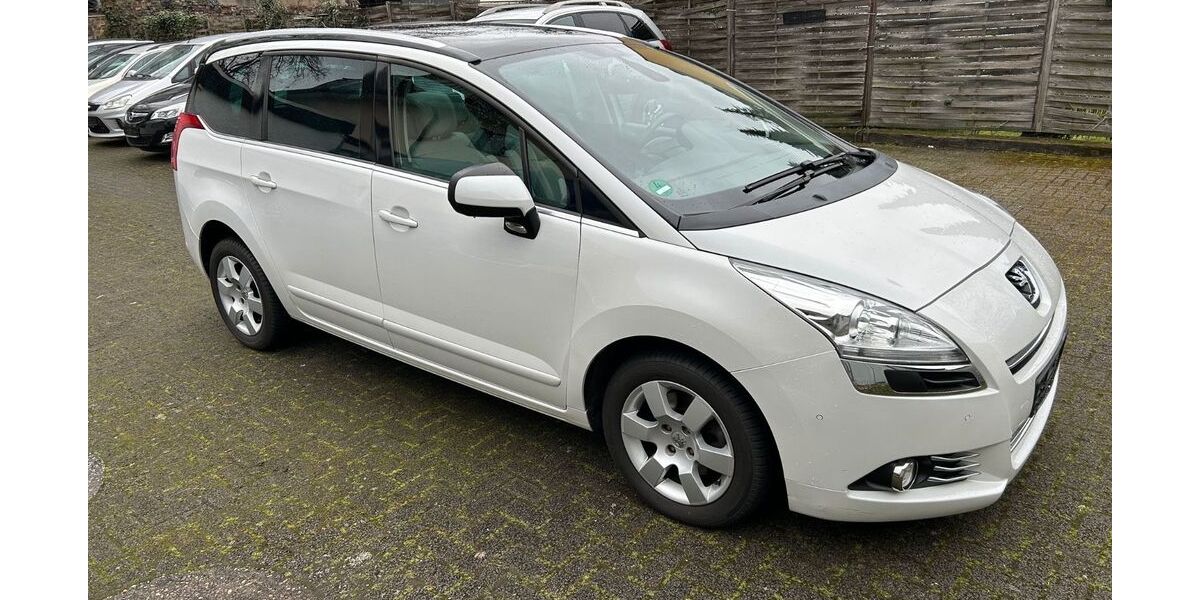 Peugeot 5008 159.000 km 3.750 &euro; Köln 51069
