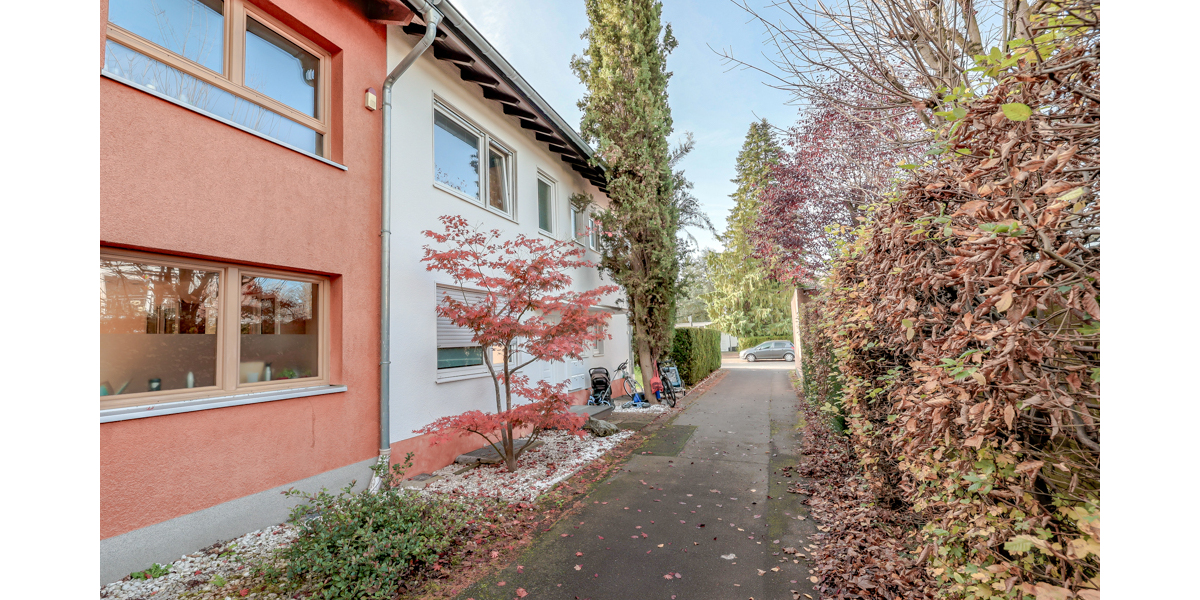 Neuer Preis ! Im April können Sie einziehen. PROVISIONSFREI für Käufer. - Doppelhaushälfte Bonn Kessenich | Angebot:23760863