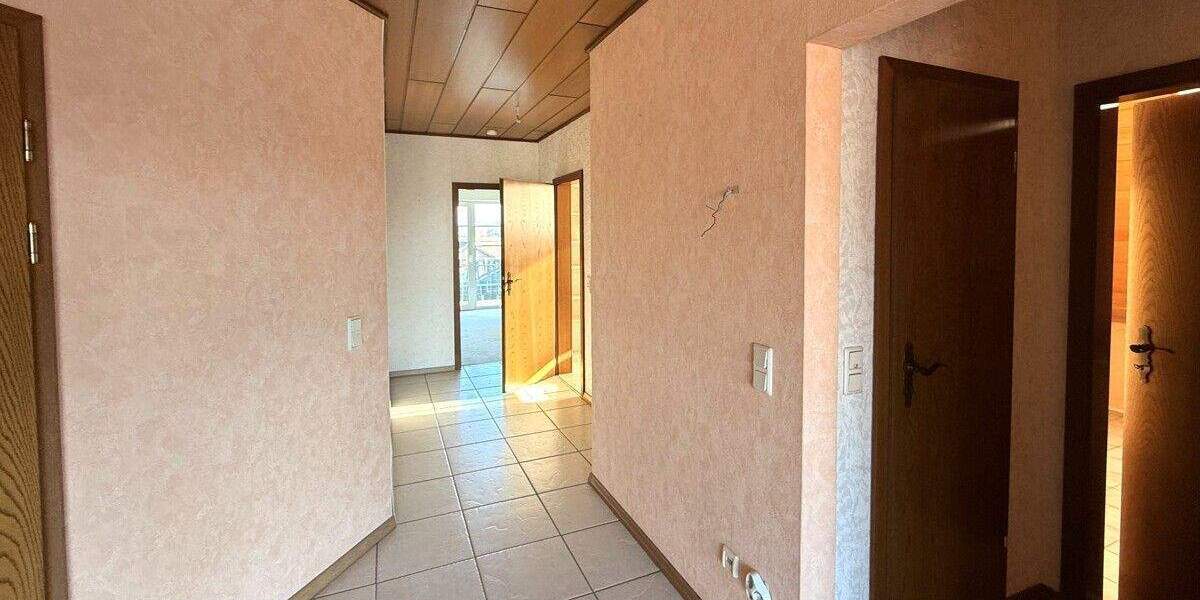 Etagenwohnung Euskirchen / Roitzheim Roitzheim - 263.000&euro; | Angebot:25772203