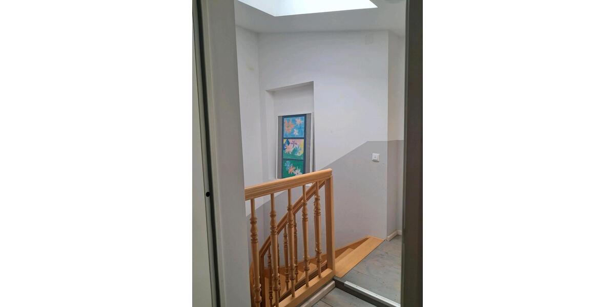 Dachgeschoßwohnung Bonn Poppelsdorf - 1 Zimmer, 32 m&sup2;, 780&euro; | Angebot:25843825